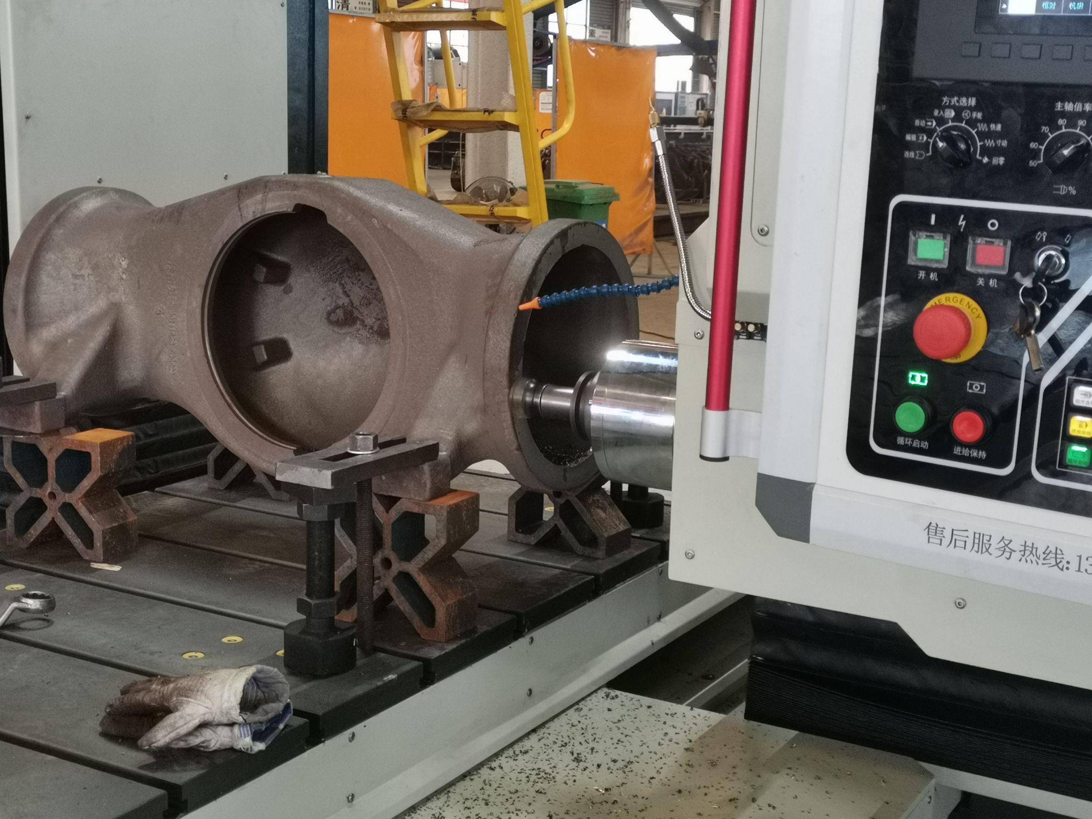 济南章力机械有限公司:数控双面镗铣床/加工中心/双面铣/双面钻设备技术先驱者:济南星辉数控机械科技有限公司